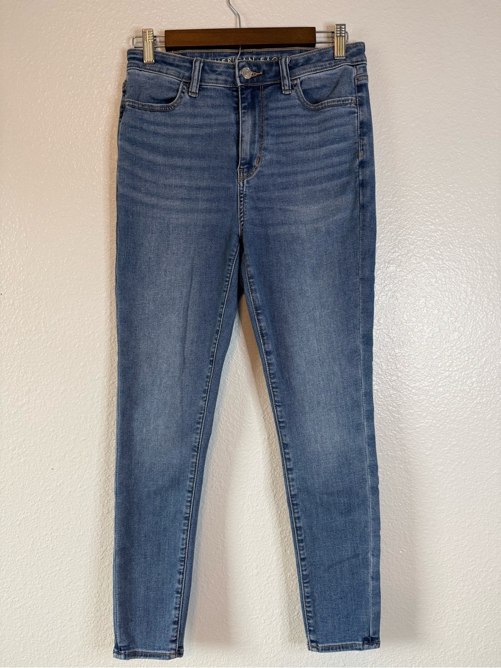 American Eagle Super High Rise Jegging Size 4 Short Next Level Stretch Light